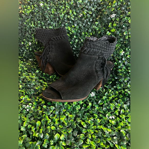 Lucky Brand Heeled Booties - Picture 2 of 4